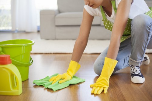 End of tenancy cleaners in Bermondsey preparing a flat for move-out